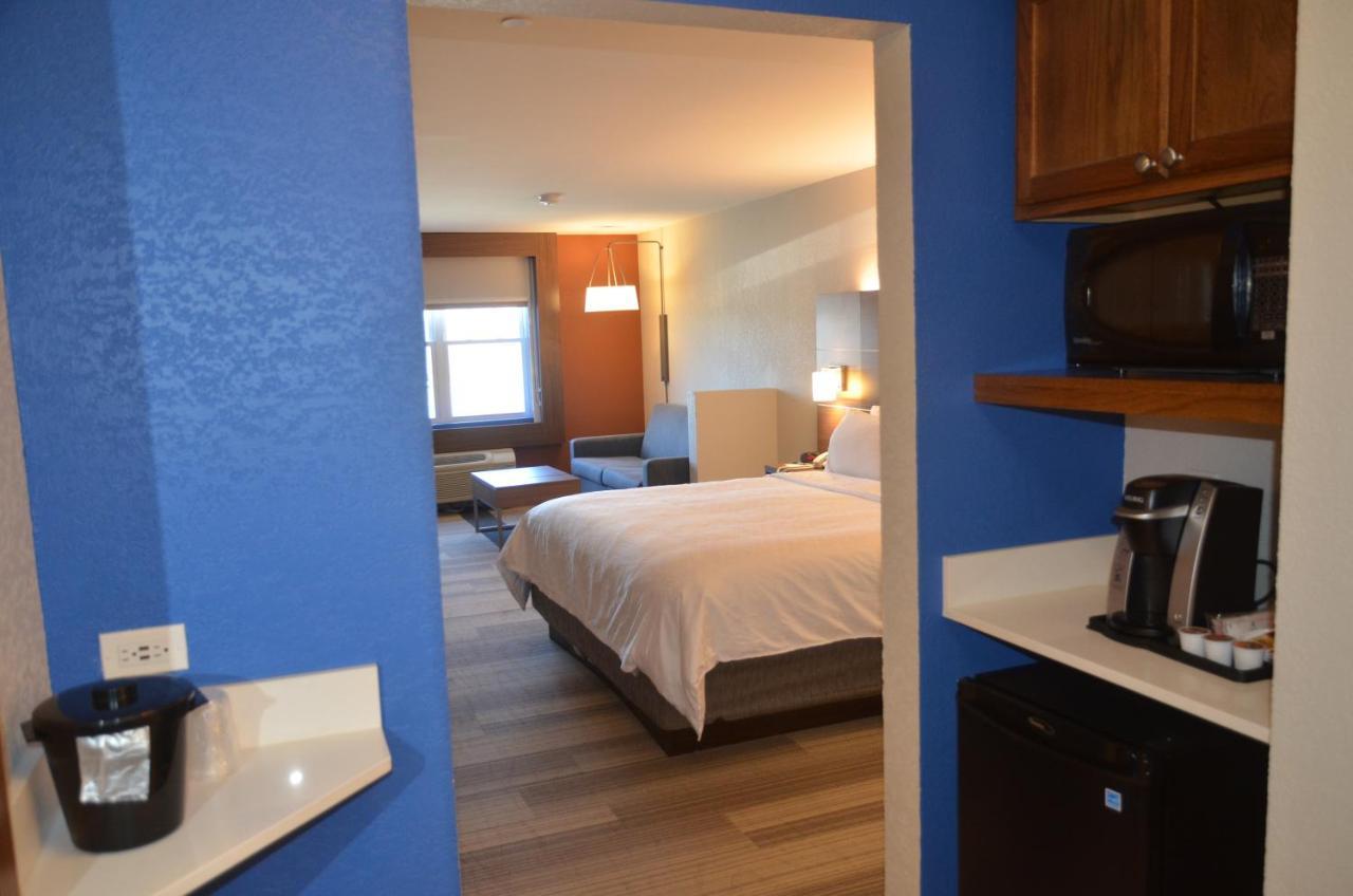 Holiday Inn Express Hotel & Suites Rochester By Ihg Buitenkant foto