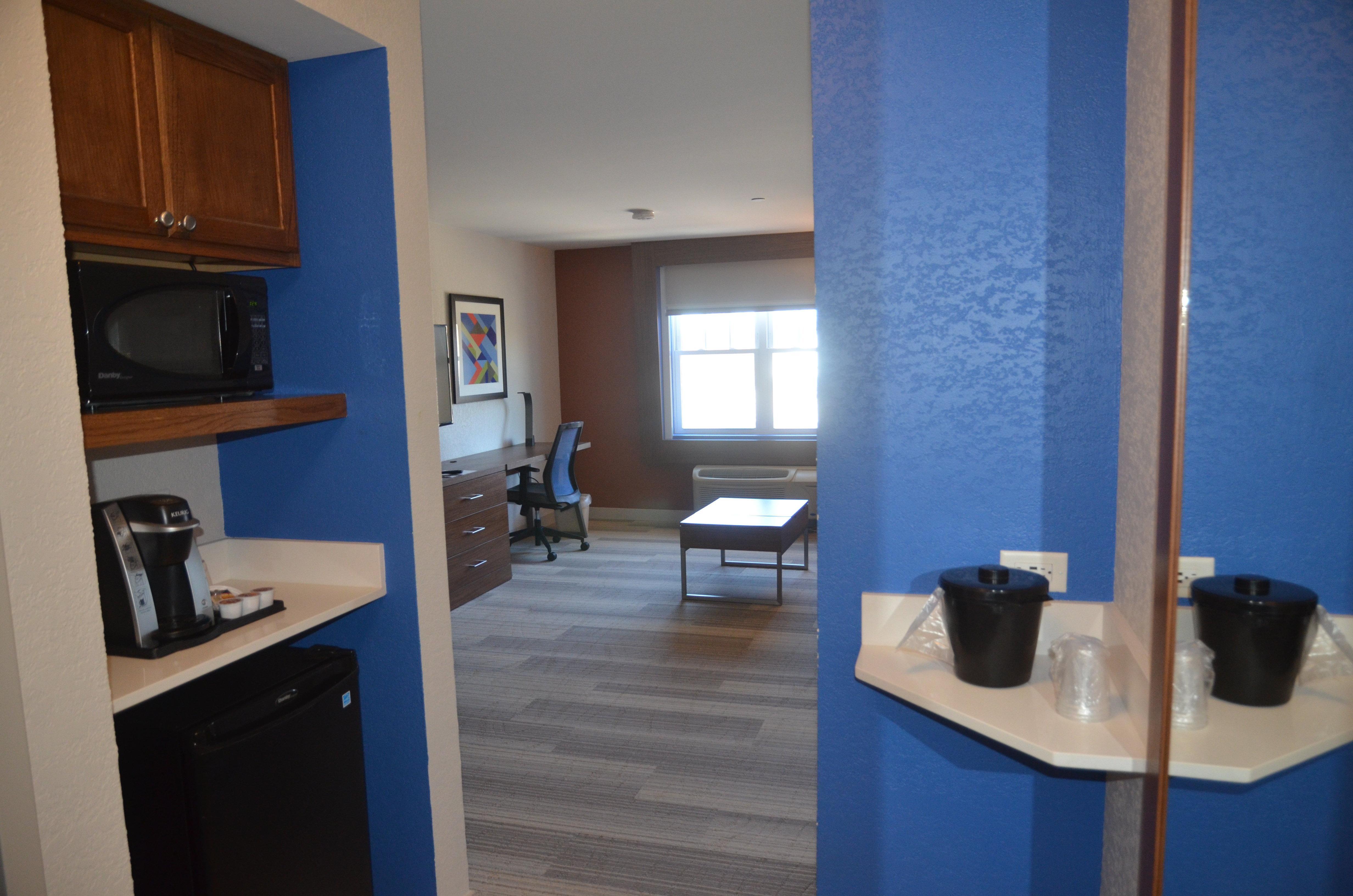 Holiday Inn Express Hotel & Suites Rochester By Ihg Buitenkant foto