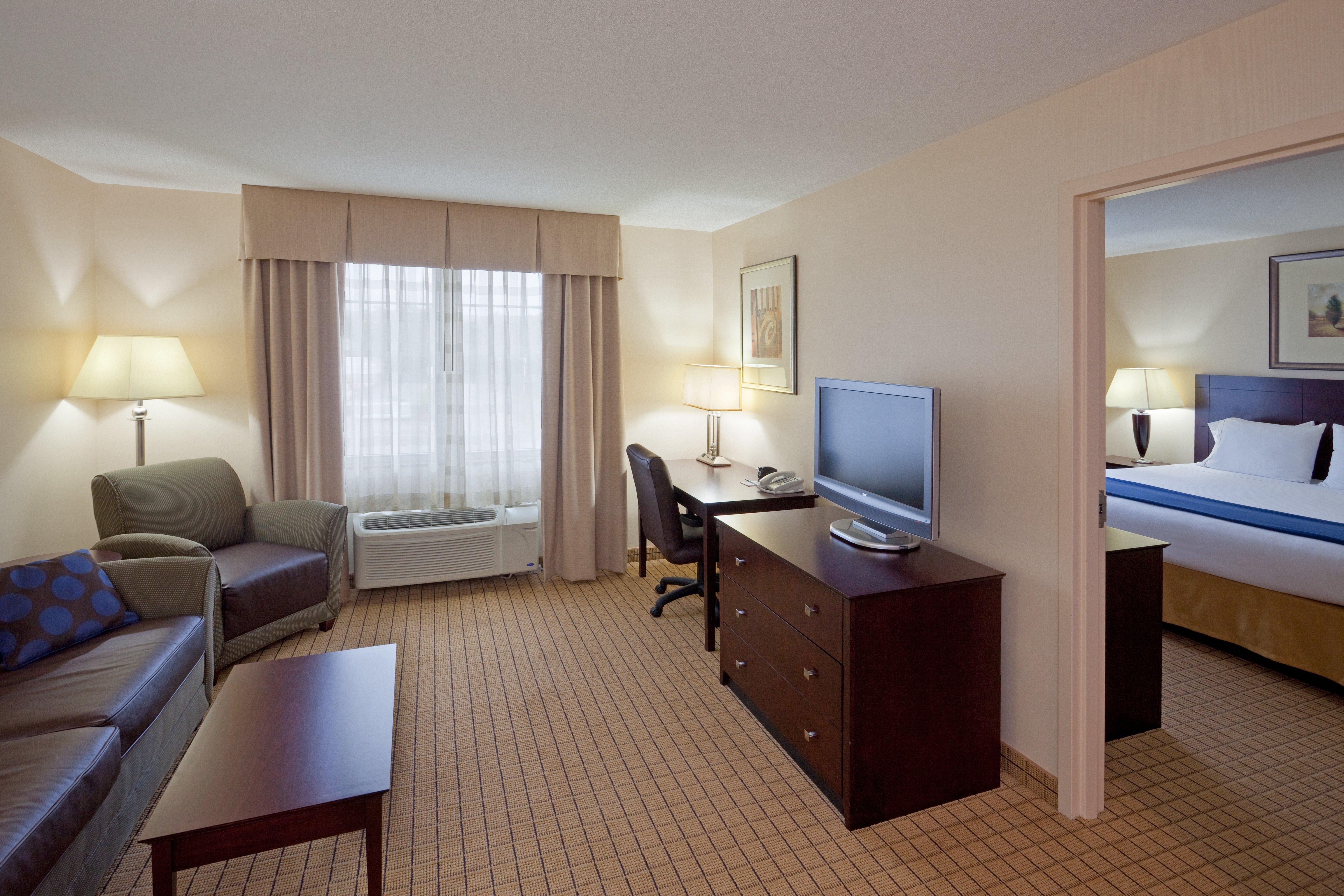 Holiday Inn Express Hotel & Suites Rochester By Ihg Buitenkant foto