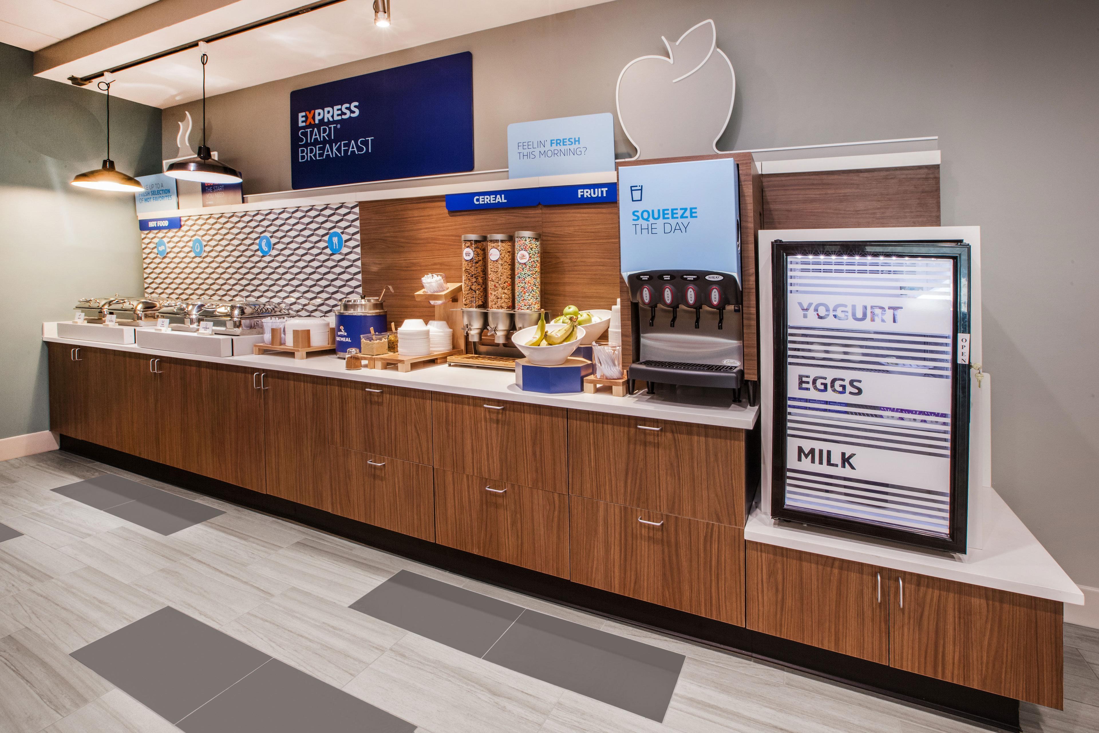 Holiday Inn Express Hotel & Suites Rochester By Ihg Buitenkant foto